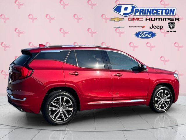 Used 2020 GMC Terrain Denali w/ GMC Pro Grade Package AWD/4WD image 8