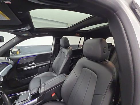 Used 2022 Mercedes-Benz GLB 250 4MATIC image 46