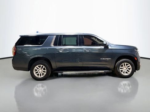 Used 2021 Chevrolet Suburban LT image 6