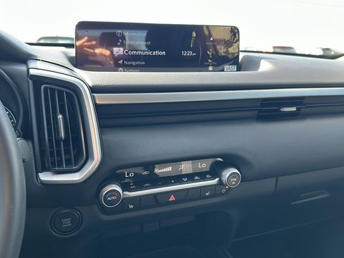 Used 2025 MAZDA CX-50 AWD 2.5 S w/ Weather Package image 22