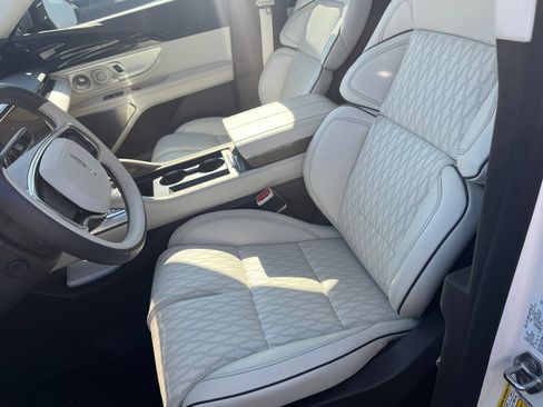 Certified 2026 Lincoln Nautilus Black Label AWD/4WD image 7