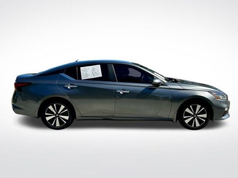 Used 2022 Nissan Altima 2.5 SV image 7
