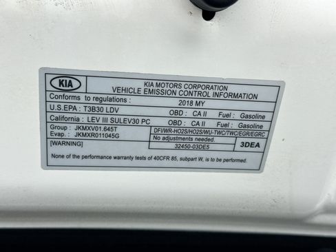 Used 2018 Kia Niro EX FWD image 20