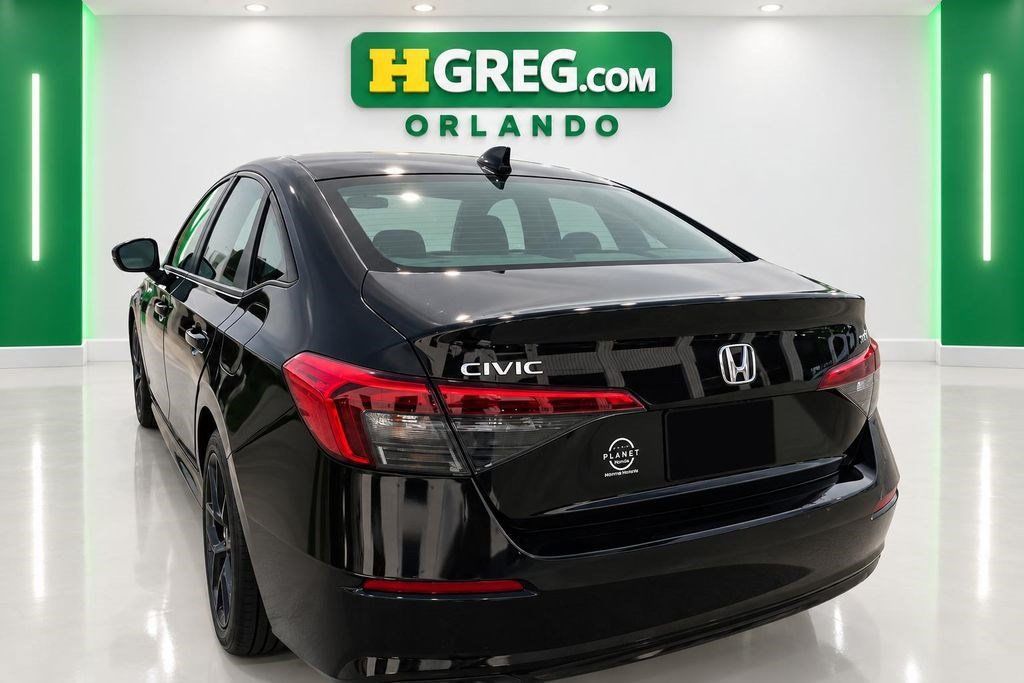 Used 2022 Honda Civic Sport image 2