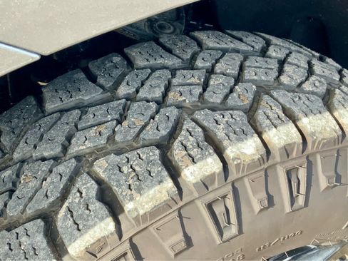 Used 2022 Chevrolet Silverado 1500 LT Trail Boss w/ LT Trail Boss Premium Package image 19