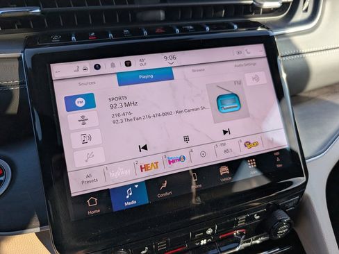 New 2025 Jeep Grand Cherokee L Limited image 26