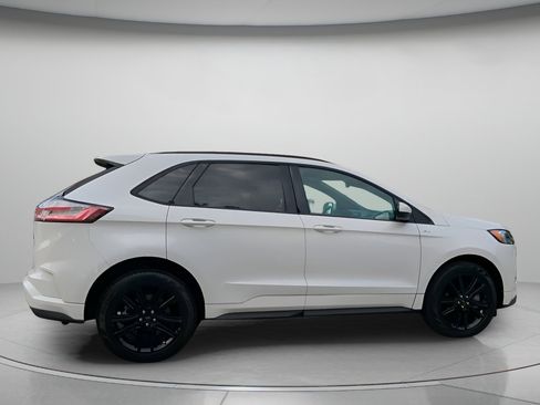 Certified 2022 Ford Edge ST-Line AWD/4WD image 31