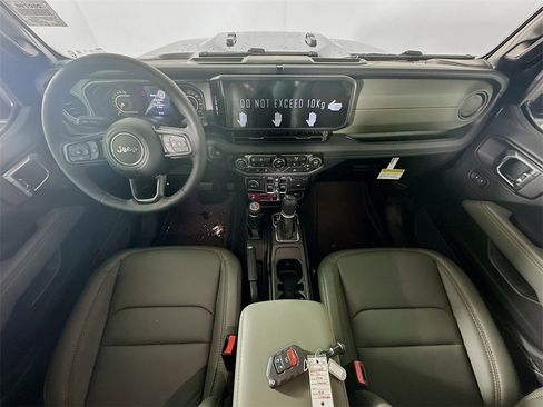 New 2026 Jeep Gladiator Mojave w/ Technology Group image 9