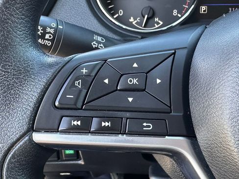 Used 2020 Nissan Rogue S image 25