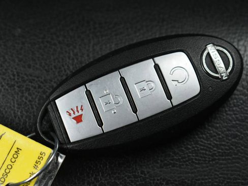 Used 2022 Nissan Frontier PRO-4X w/ Pro-4X Premium Package image 24