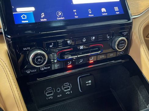 Used 2021 Jeep Grand Cherokee L Summit image 22