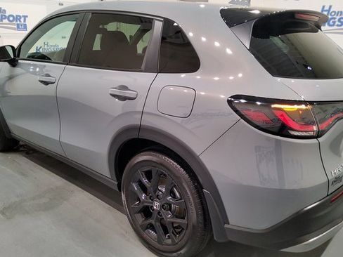 Used 2025 Honda HR-V Sport image 5