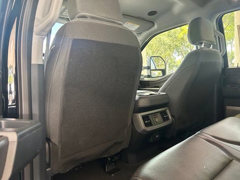 Used 2025 Ford F350 Lariat w/ Lariat Ultimate Package AWD/4WD image 40