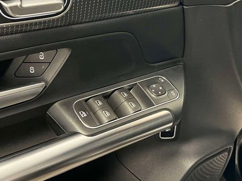 Certified 2022 Mercedes-Benz GLA 250 4MATIC image 16