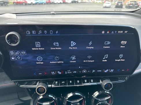 Used 2024 Chevrolet Blazer EV RS image 16