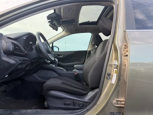 Used 2024 Subaru Outback Premium AWD/4WD image 5