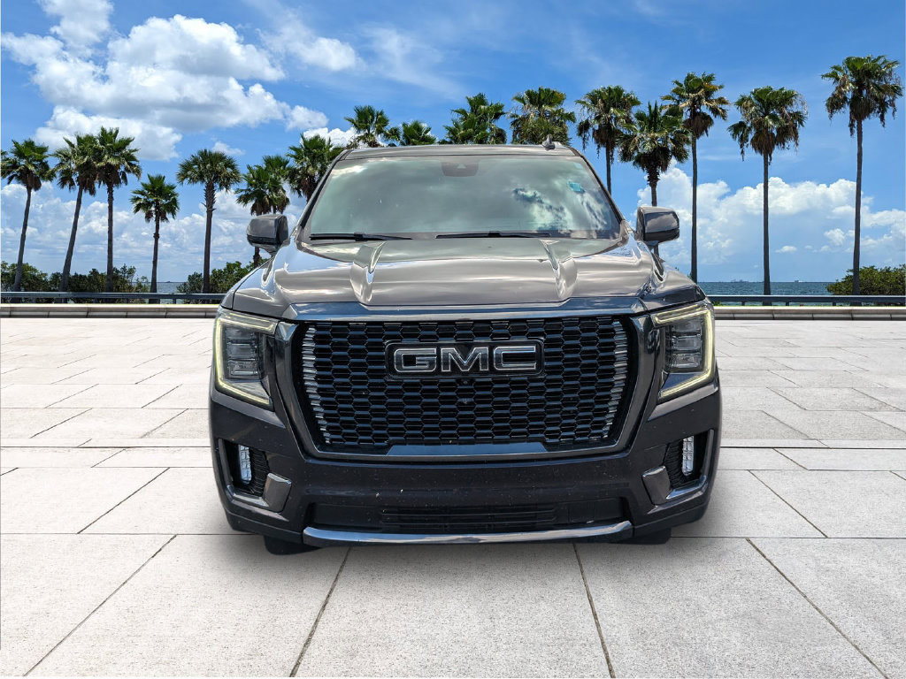 Used 2024 GMC Yukon Denali Ultimate AWD/4WD image 2