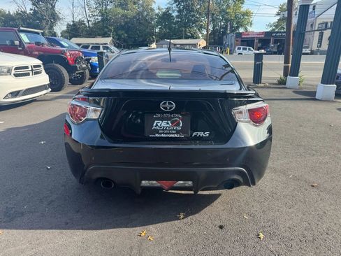 Used 2014 Scion FR-S image 4