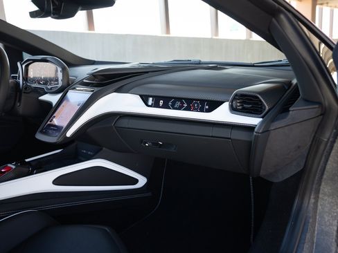 Used 2026 Lamborghini Revuelto AWD/4WD image 61