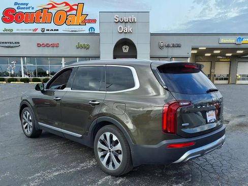 Used 2020 Kia Telluride S w/ S 8 Passenger Seating Package AWD/4WD image 3
