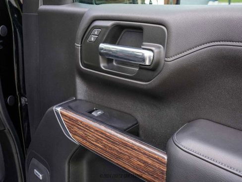 Used 2019 Chevrolet Silverado 1500 High Country w/ Technology Package AWD/4WD image 49