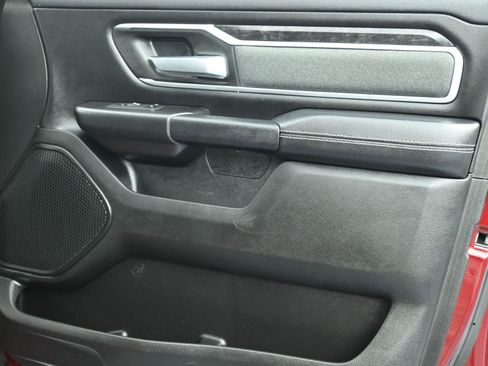 Used 2022 RAM 1500 Lone Star image 12