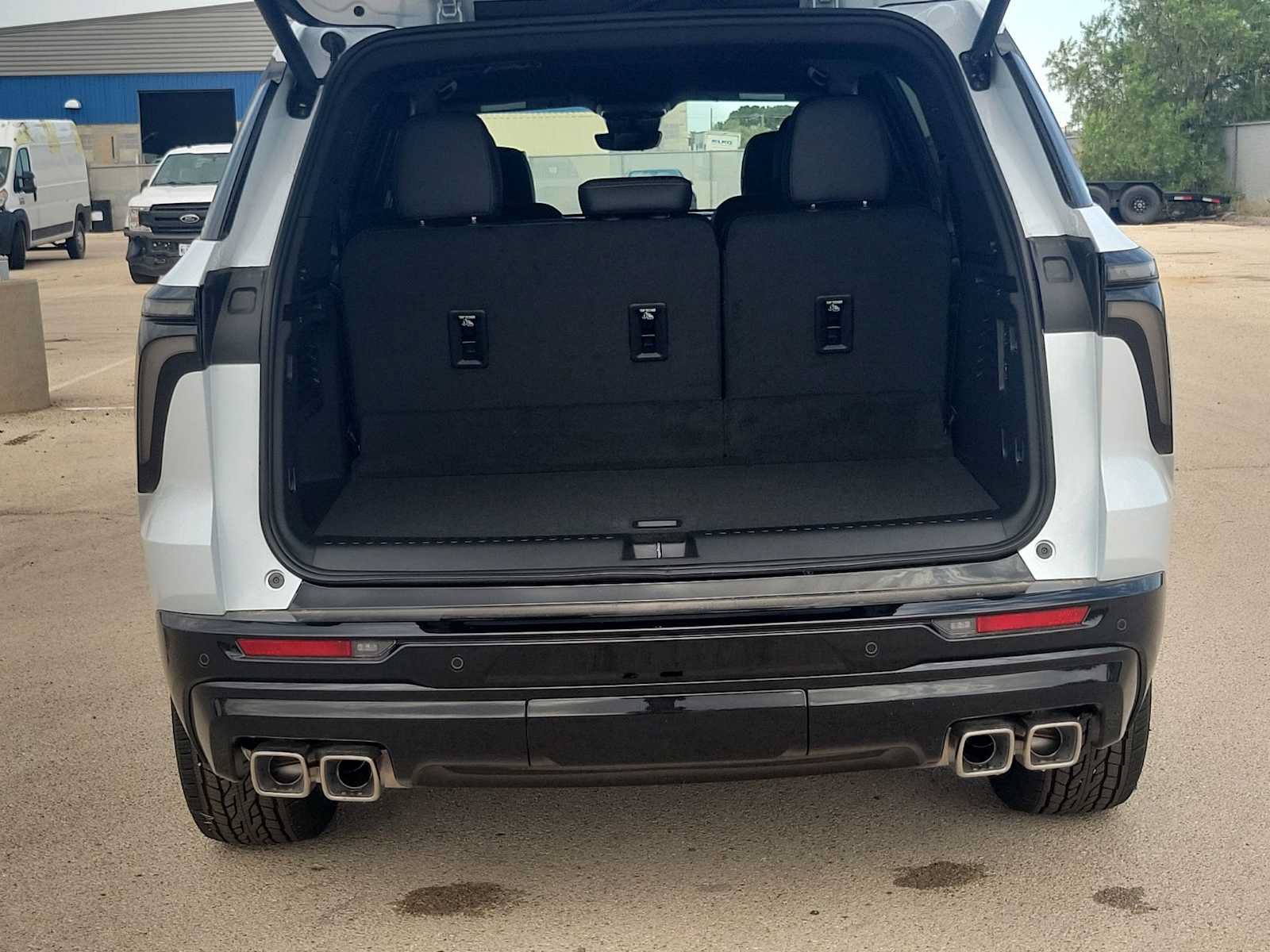 New 2026 Chevrolet Traverse High Country w/ LPO, Floor Liner Package FWD image 22