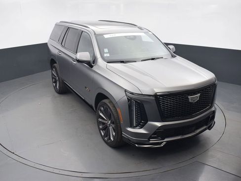 Certified 2026 Cadillac Escalade V w/ LPO, Onyx Lite Package AWD/4WD image 43