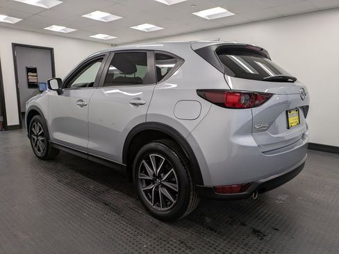 Used 2018 MAZDA CX-5 Touring w/ Preferred Equipment Package image 6