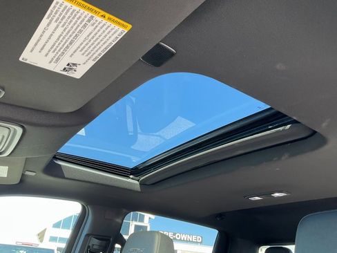 Used 2024 GMC Sierra 2500 AT4 w/ AT4 Premium Plus Package image 9