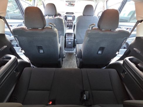 Used 2019 Subaru Ascent Premium AWD/4WD image 39
