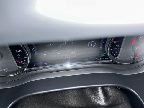 Used 2022 GMC Acadia Denali w/ Denali Technology Package image 17