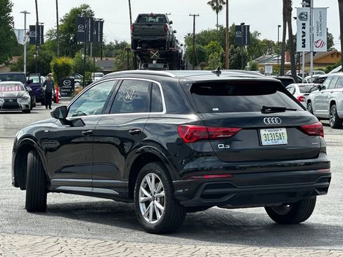 Used 2025 Audi Q3 2.0T Premium image 2