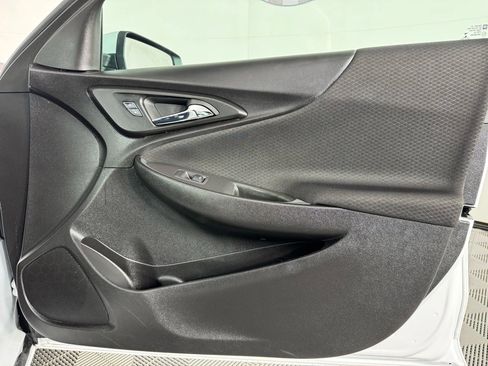 Used 2024 Chevrolet Malibu LT image 39