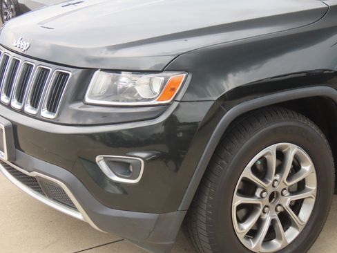 Used 2014 Jeep Grand Cherokee Limited w/ Trailer Tow Group IV RWD image 3