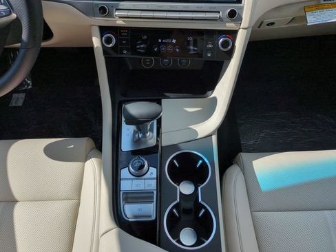 Certified 2026 Genesis G70 2.5T RWD image 17