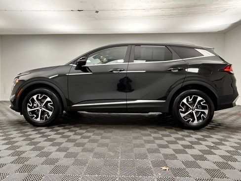 Used 2023 Kia Sportage EX image 11
