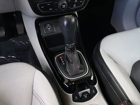 Used 2018 Jeep Compass Limited w/ Navigation Group image 17