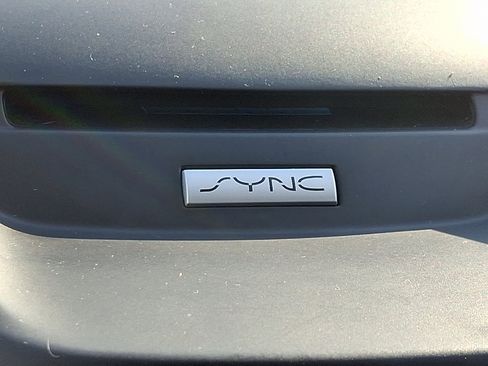 Used 2018 Ford Escape Titanium image 27