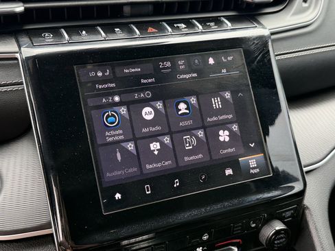 Used 2023 Jeep Grand Cherokee L Laredo image 20