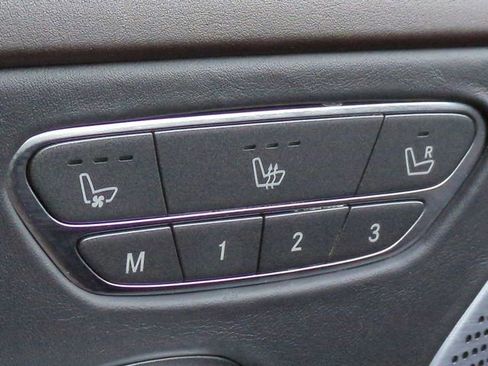 Used 2019 Mercedes-Benz S 560 Sedan image 22