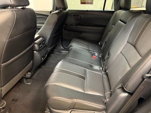 Used 2024 Honda Passport TrailSport image 16