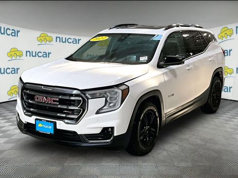 Used 2022 GMC Terrain AT4 w/ Infotainment Package II image 3