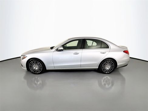 Used 2025 Mercedes-Benz C 300 4MATIC Sedan image 2