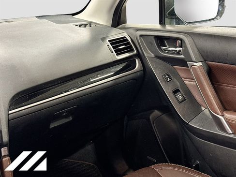 Used 2018 Subaru Forester 2.5i Touring w/ Popular Package #2 AWD/4WD image 27