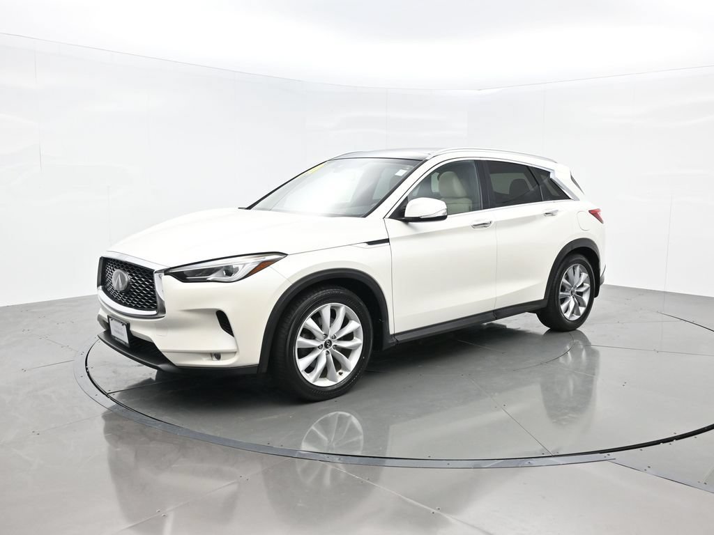 Used 2019 INFINITI QX50 Luxe w/ Navigation Package AWD/4WD image 2