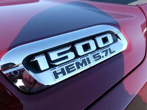 Used 2021 RAM 1500 Big Horn AWD/4WD image 10
