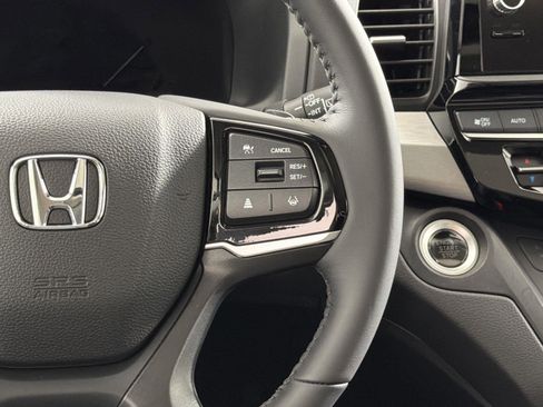 Used 2025 Honda Odyssey EX-L image 13