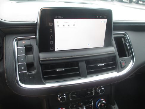 Used 2022 GMC Yukon AT4 AWD/4WD image 32