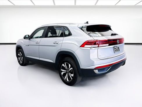 Used 2025 Volkswagen Atlas Cross Sport SE image 6